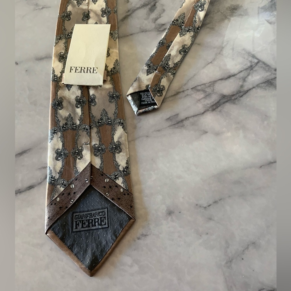 Gianfranco Ferre Elegant Cream and Brown Tie